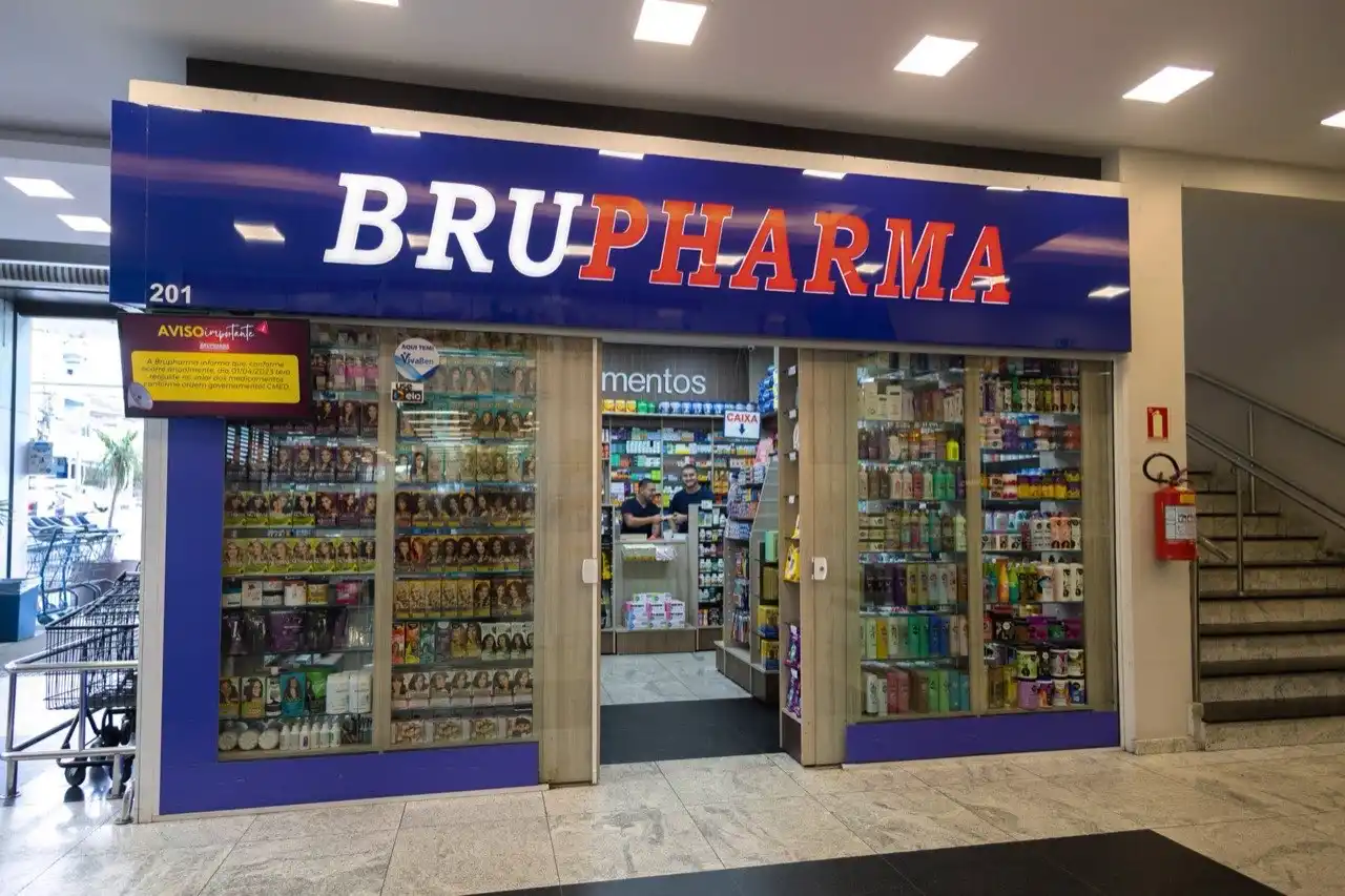 Fachada da Farmácia Brupharma Unidade Max Center em Alvorada